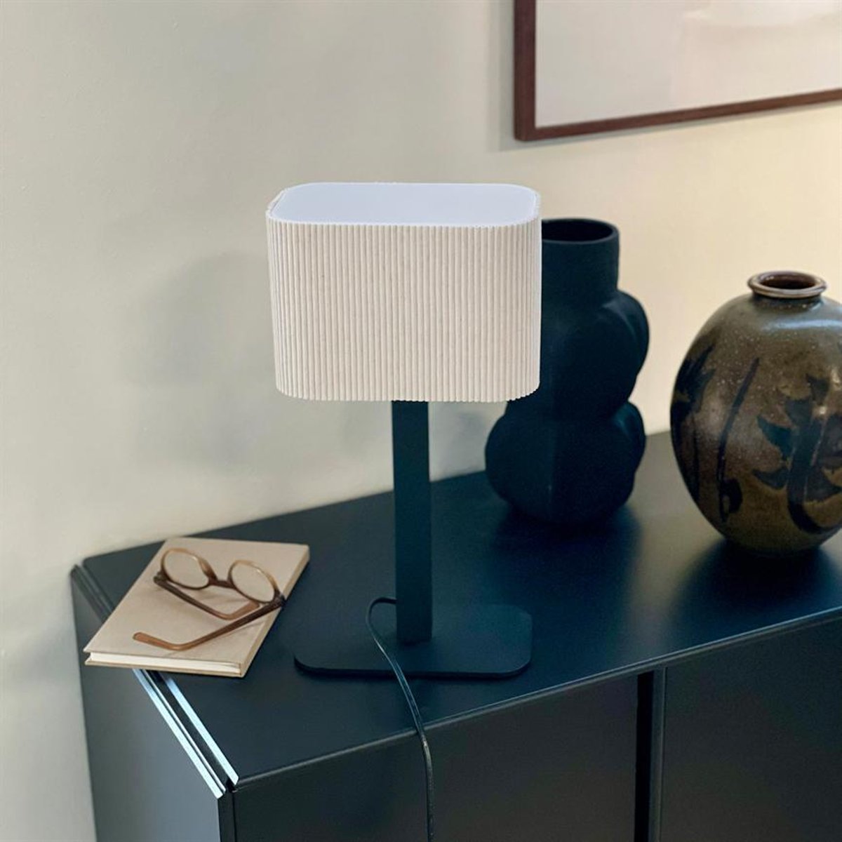 Lampe à poser en métal et tissu Noir/Blanc Calix noir/blanc, DYBERG LARSEN