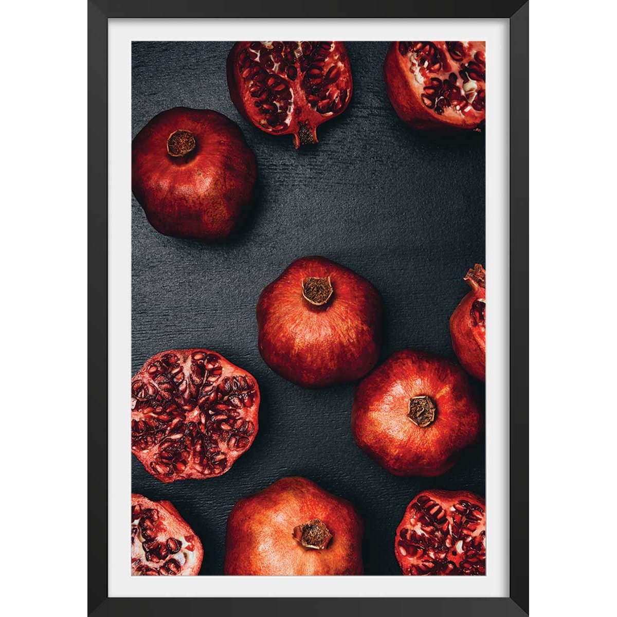 Affiche collection gros plan sur la grenade affiche + cadre en bois - noir, HEXOA