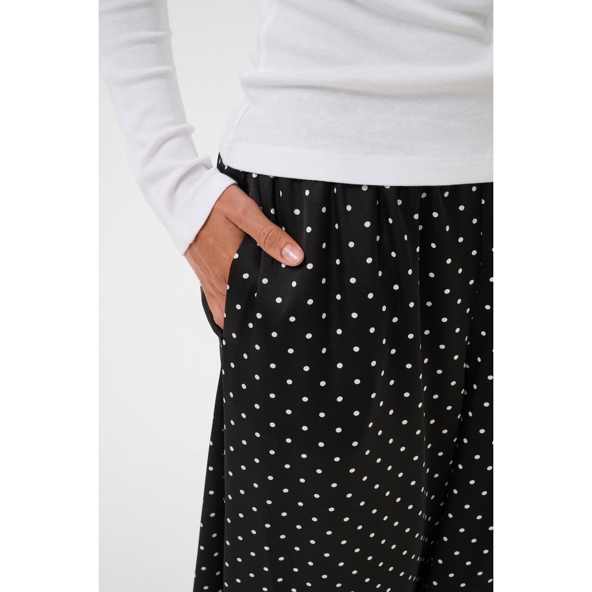 Pantalon casual noir black w. white dot, KAFFE