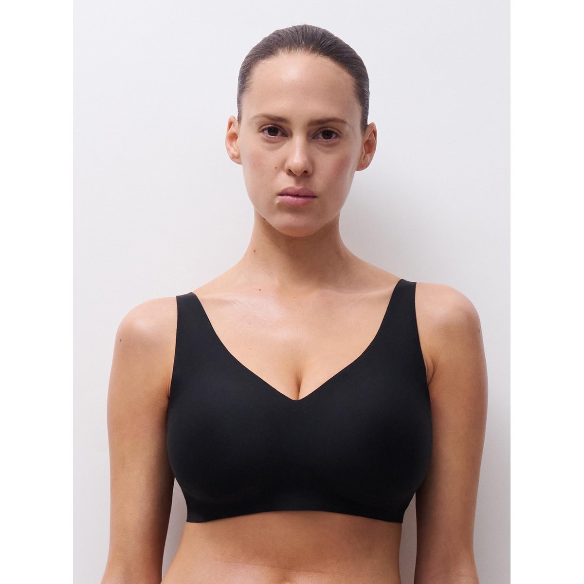 Soutien-gorge sans armature plongeant SOFTSTRETCH POWER noir, CHANTELLE