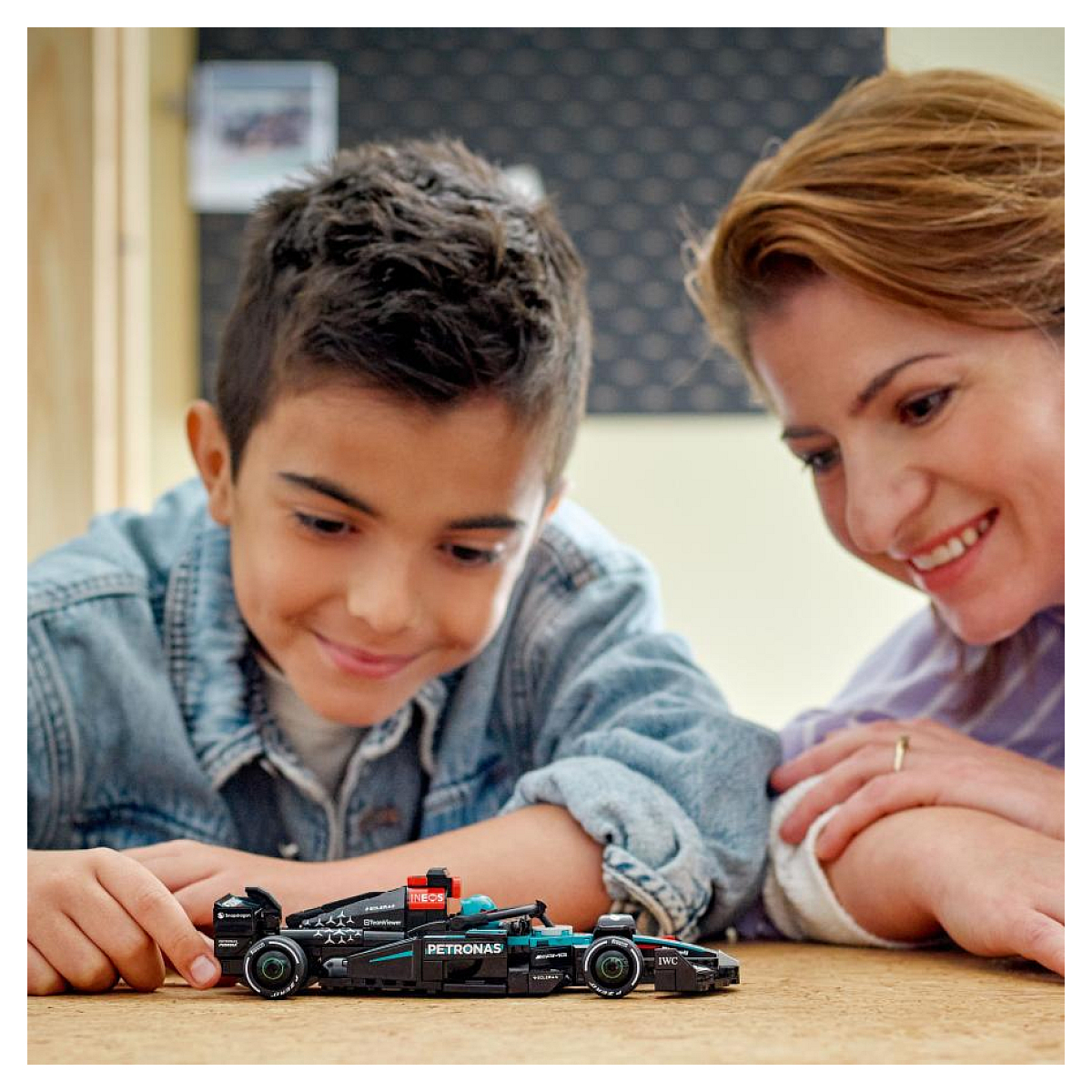 LEGO Speed Champions - Voiture de F1 Mercedes-AMG W15 (77244) pour Enfants schwarz, LEGO
