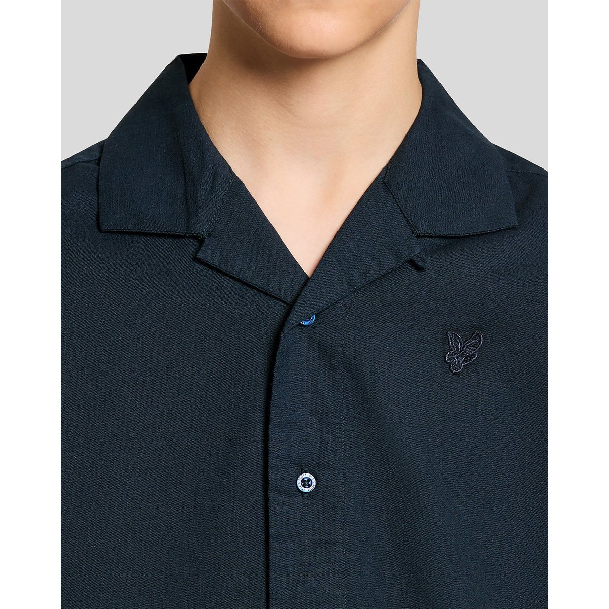 Chemise manches courtes en mélange de lin bleu foncé marine, LYLE & SCOTT