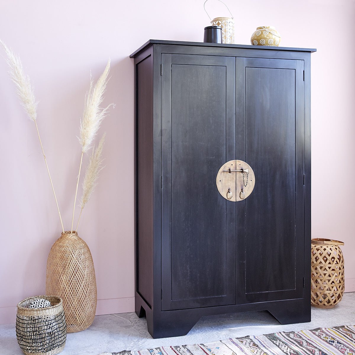 Armoire 2 portes en bois d'acajou  NUSA noir, BERAH GETAH