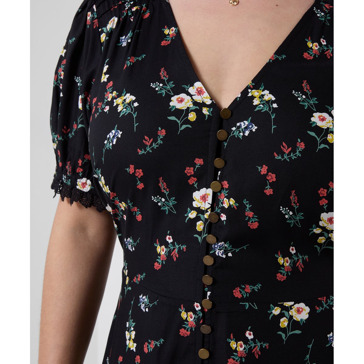 Adorable Robe Longue Boutonnée à Petites Fleurs noir, JOE BROWNS