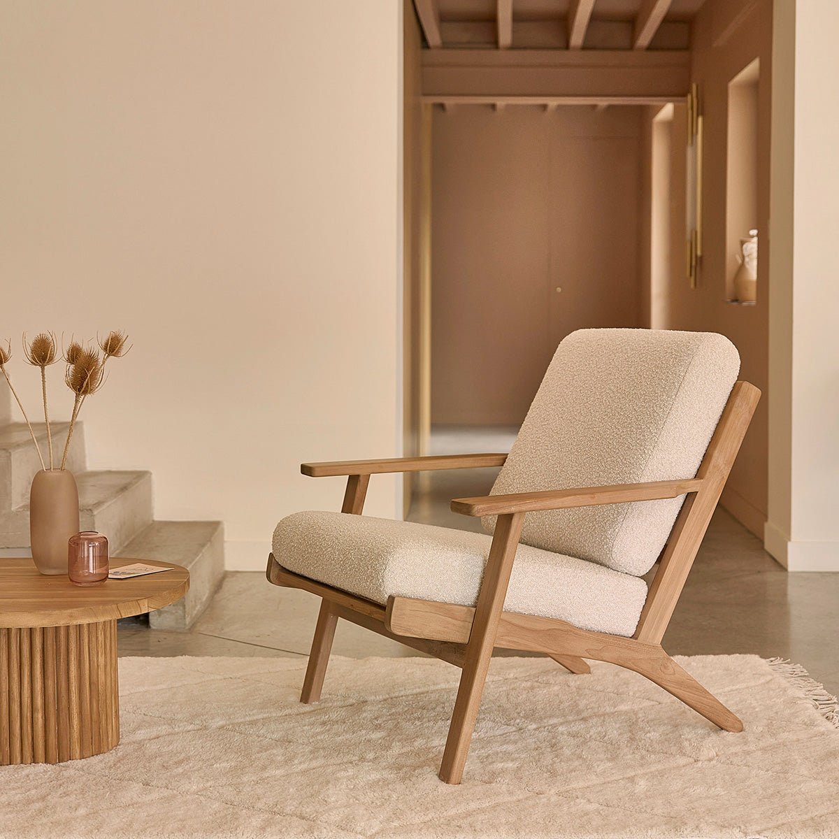 Fauteuil en teck massif et bouclette SERENE ecru, BERAH GETAH