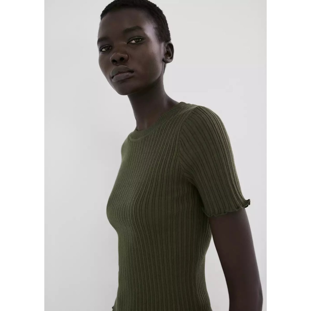 T-shirt maille côtelée kaki, MANGO