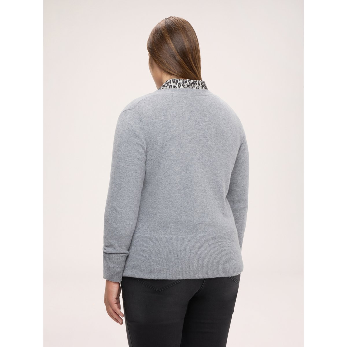 Cardigan gris, FIORELLA RUBINO