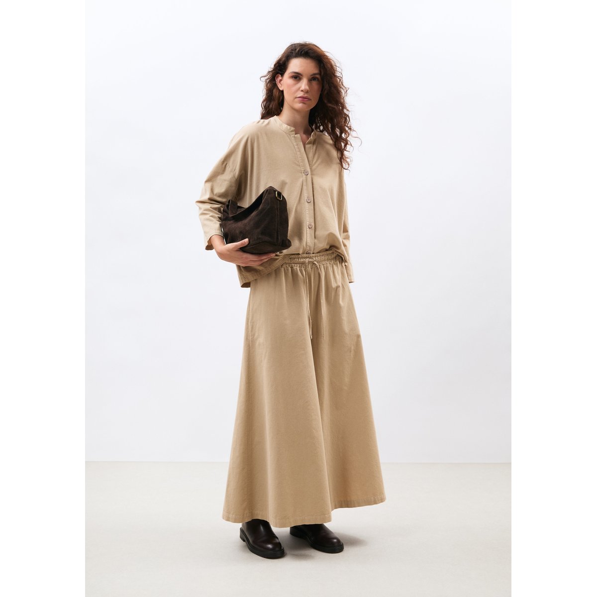 Chemise manches 3/4 en velours côtelé sable, HUMILITY