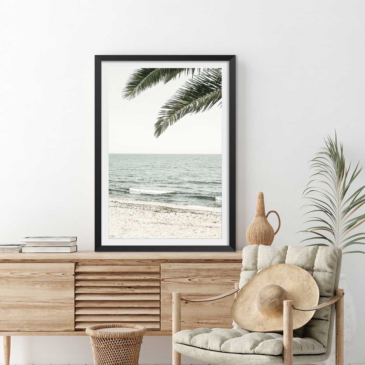 Poster plage tropicale affiche + cadre en bois - noir, HEXOA
