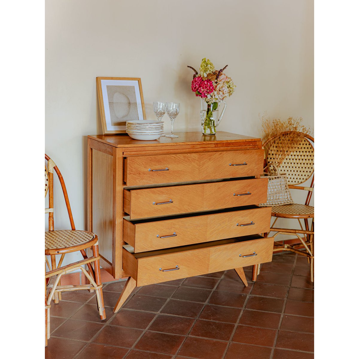 Commode mid-century modern Olga N°693 - Bon état bois clair, DEBONGOUT