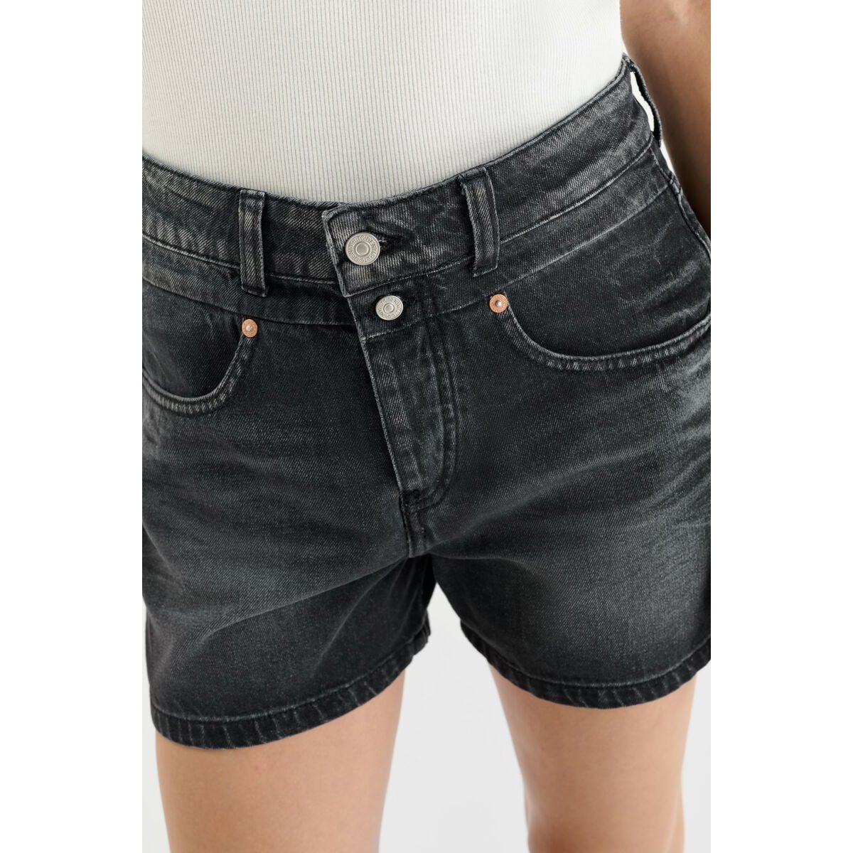 Short en jeans FANNI black, LE TEMPS DES CERISES