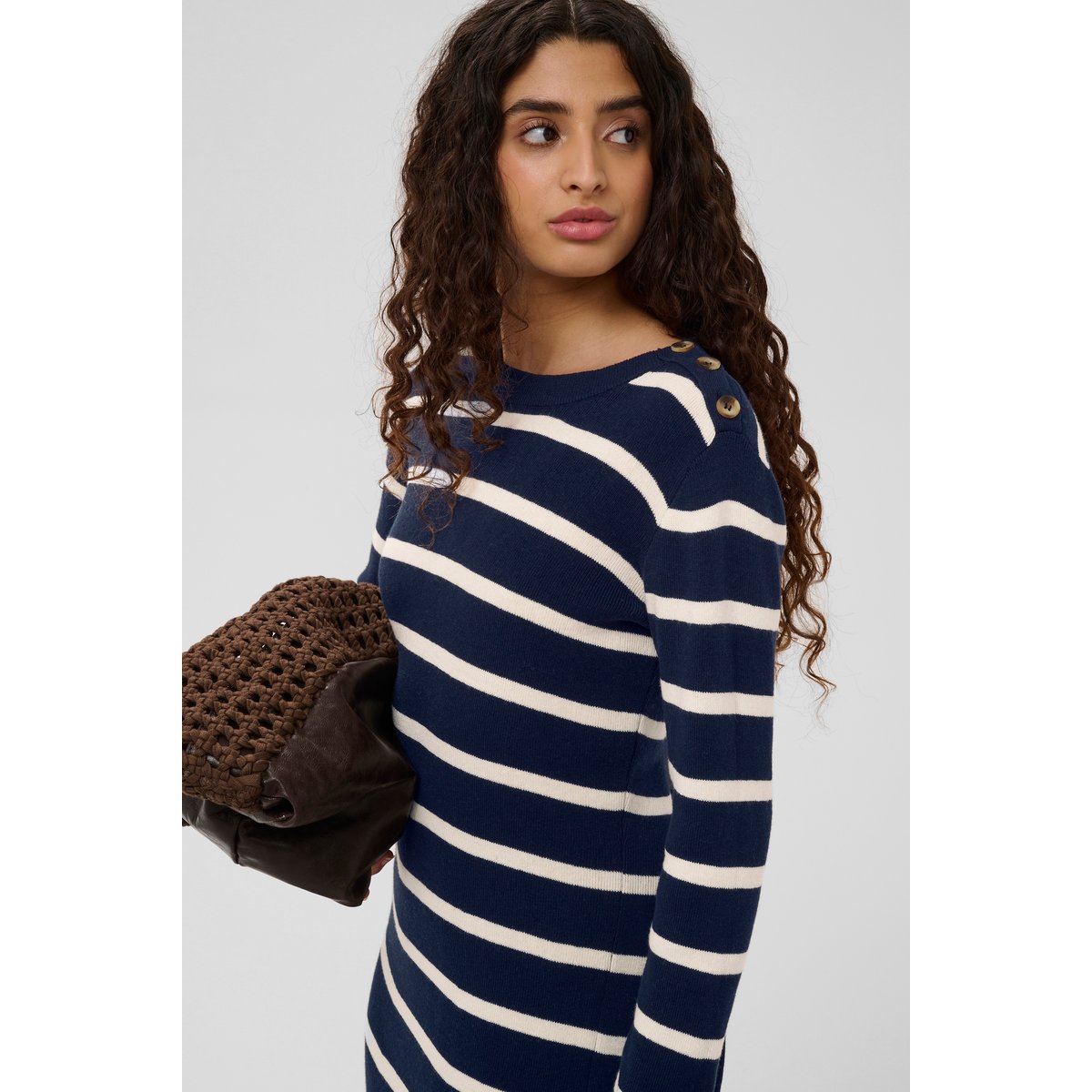 Robe bleu navy w turtledove stripe, SOAKED IN LUXURY
