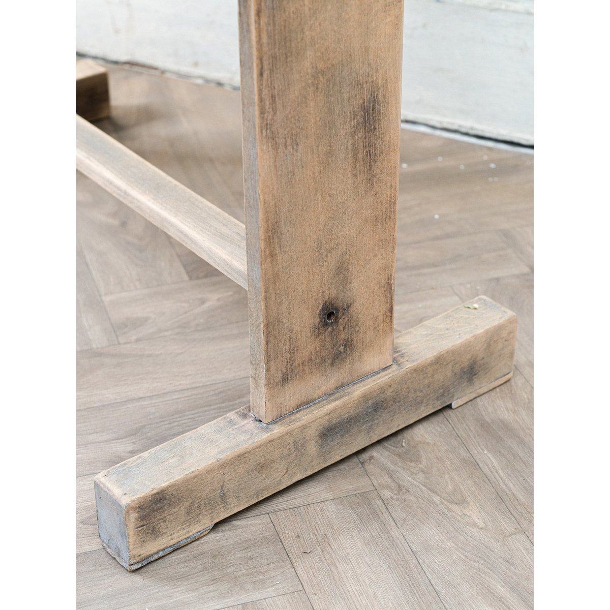 Table à manger en bois Denise N°1194 - Bon état bois clair, DEBONGOUT