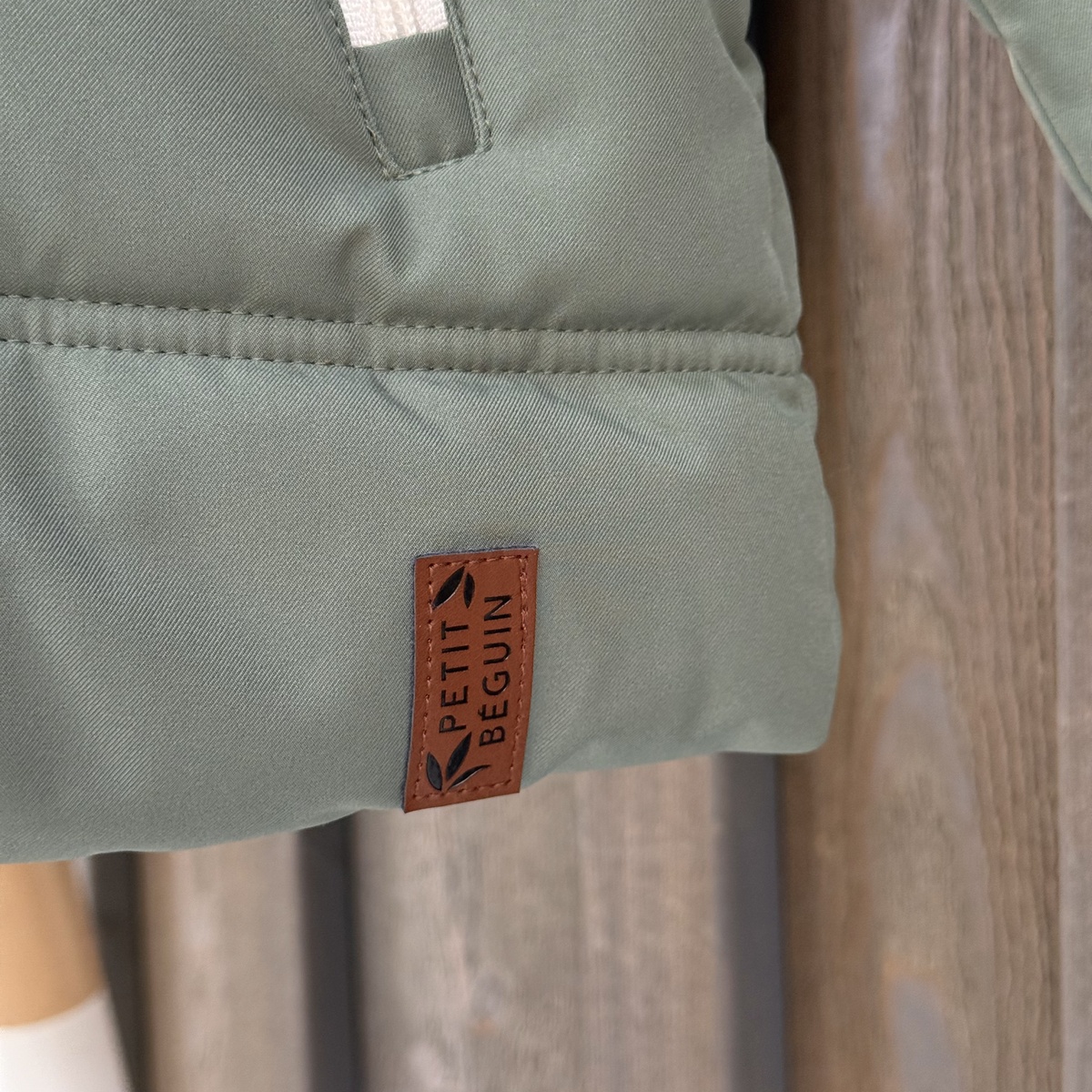 Doudoune enfant imperméable doublée sherpa avec capuche Anouk kaki, PETIT BEGUIN