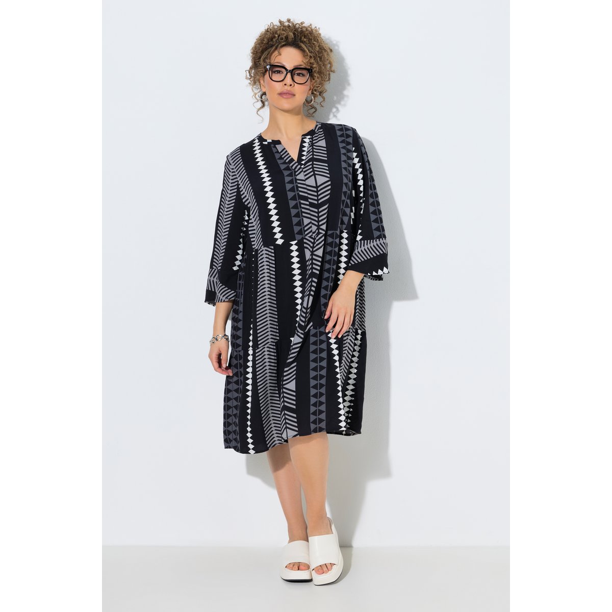 Robe imprimé graphique noir, ULLA POPKEN