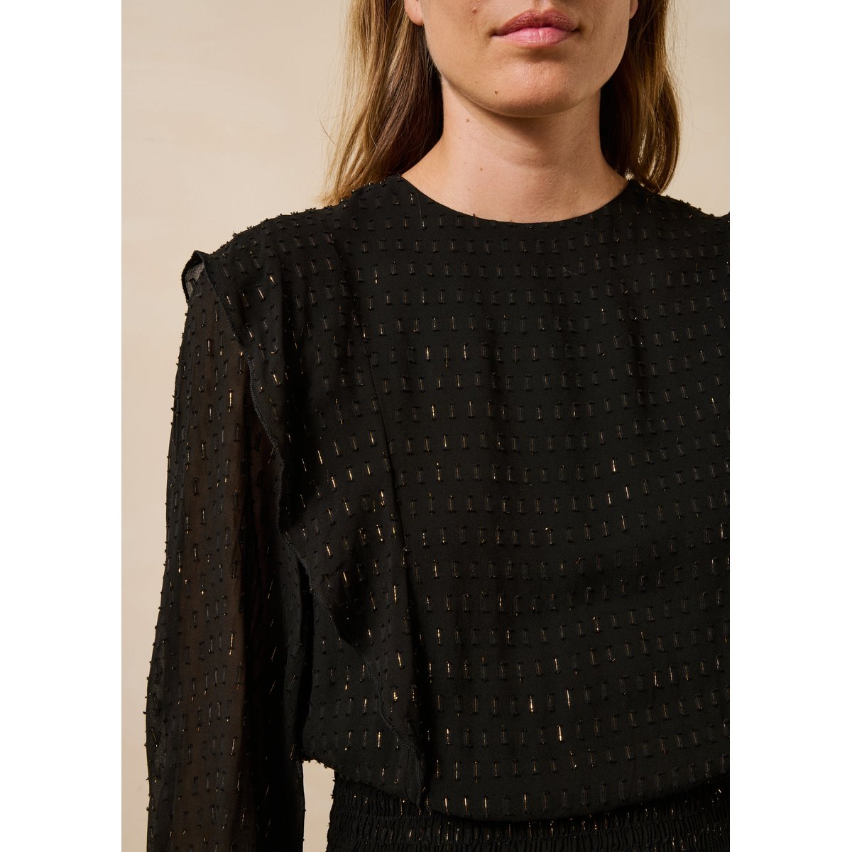Robe courte en voile manches longues col rond noir, LA FEE MARABOUTEE