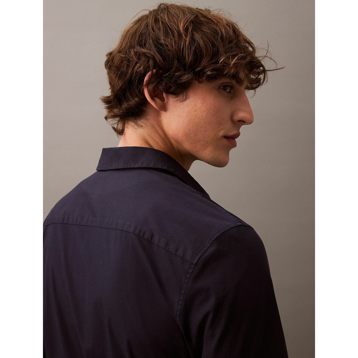 Camisa de mangas compridas de corte justo marinho, CALVIN KLEIN