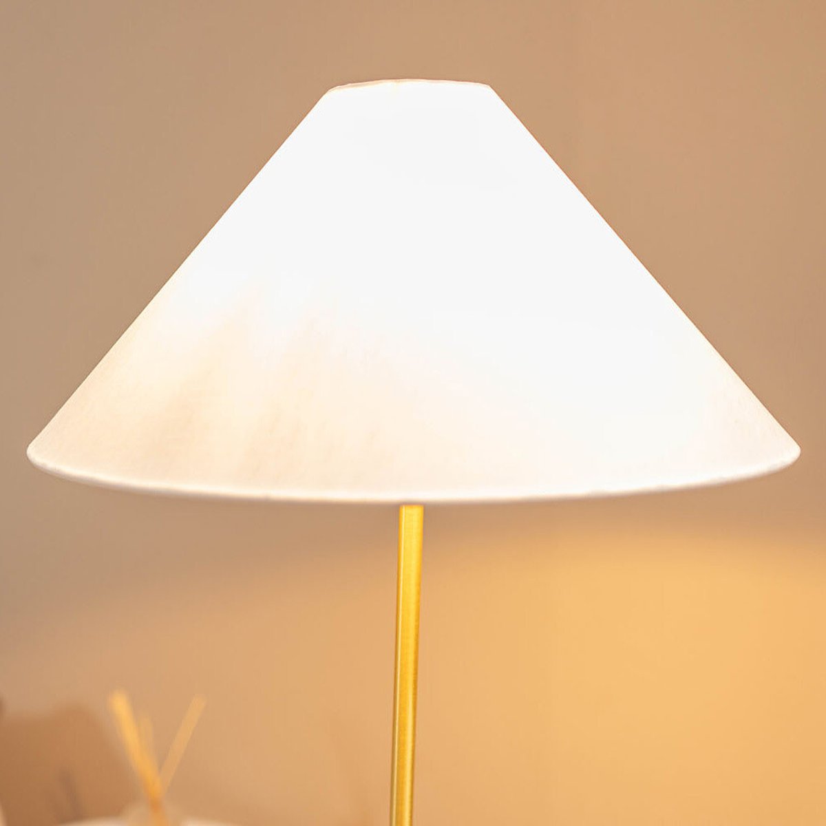 Marcos White Marble Floor Lamp gold-coloured, SO'HOME