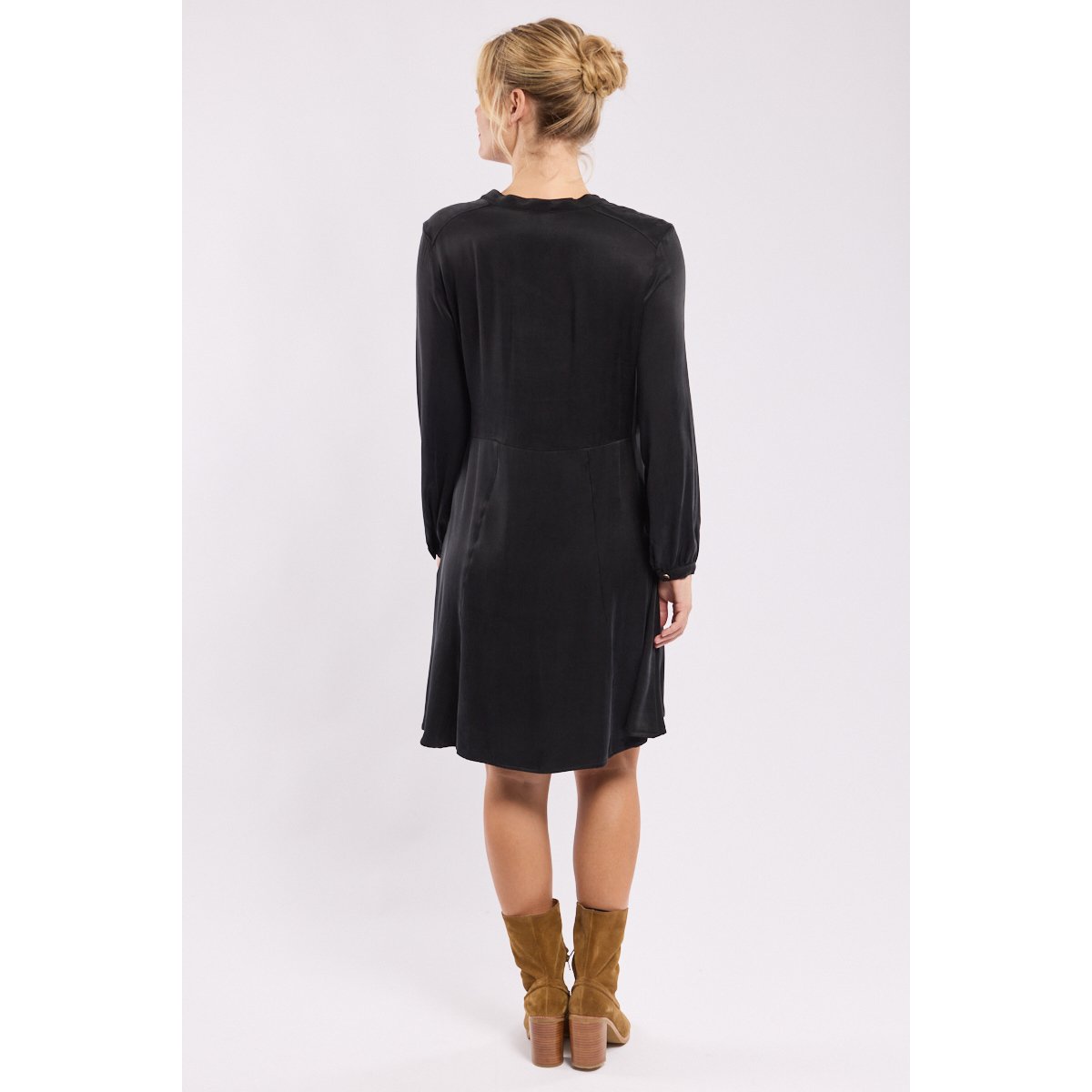 Robe Heloïse en cupro noir, TERRE & MER