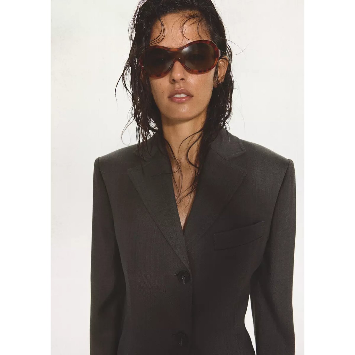 Blazer de tailleur à taille ajustée noir, MANGO