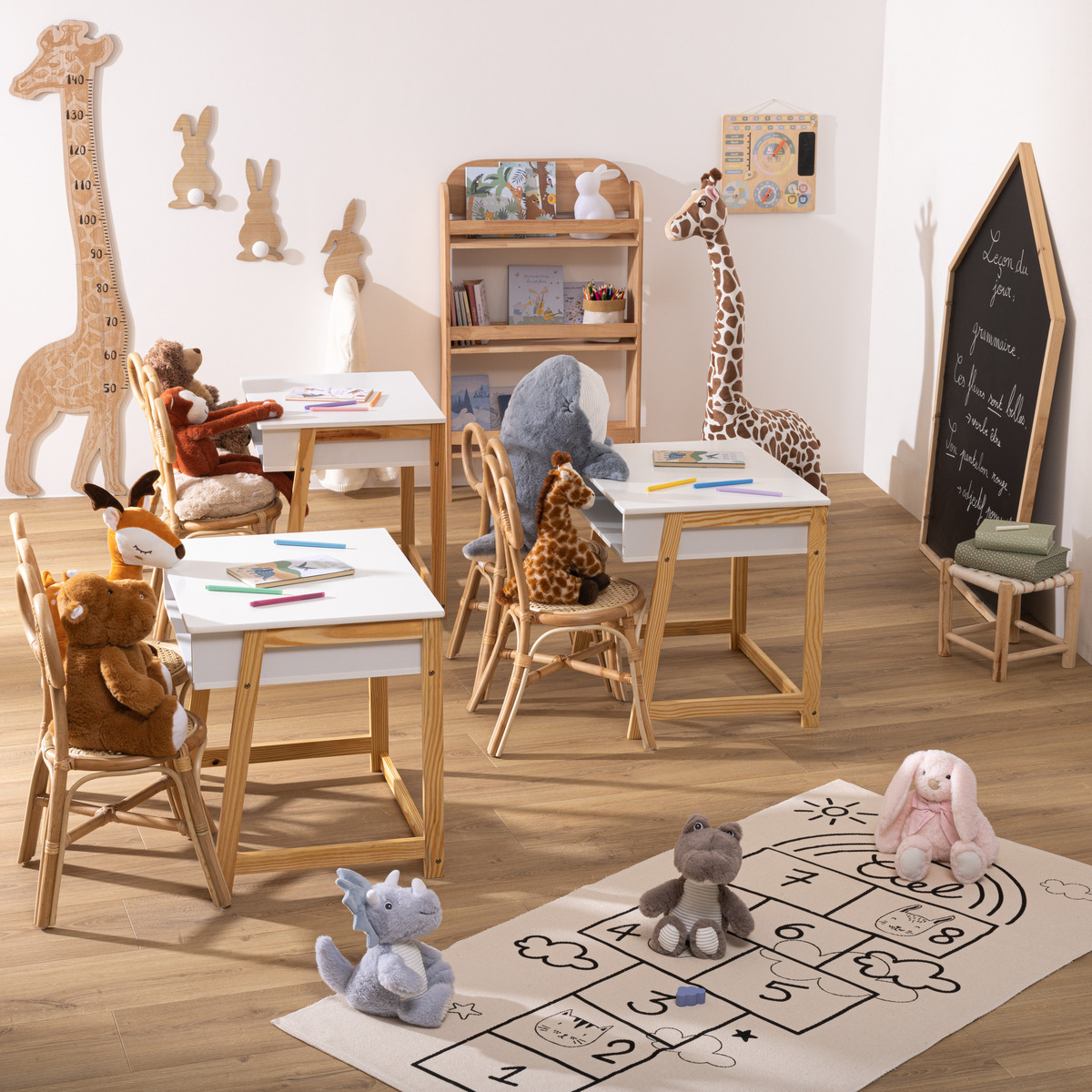 Bureau enfant blanc, ATMOSPHERA