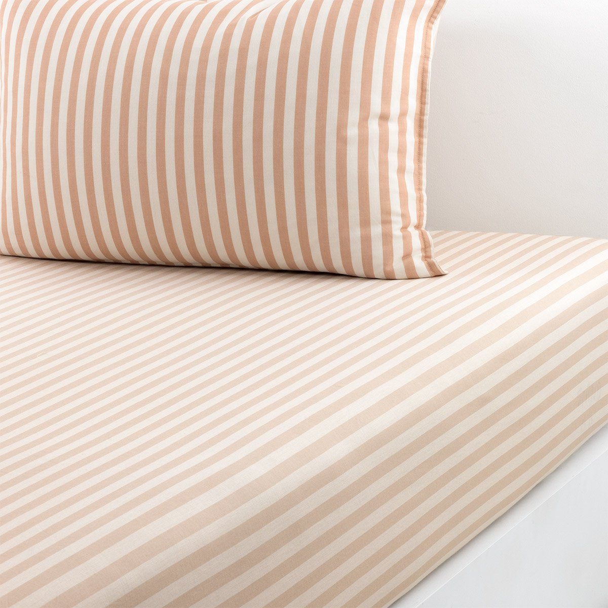 Drap housse en satin de coton marron, FIFTY-FIFTY nougat, DESFORGES