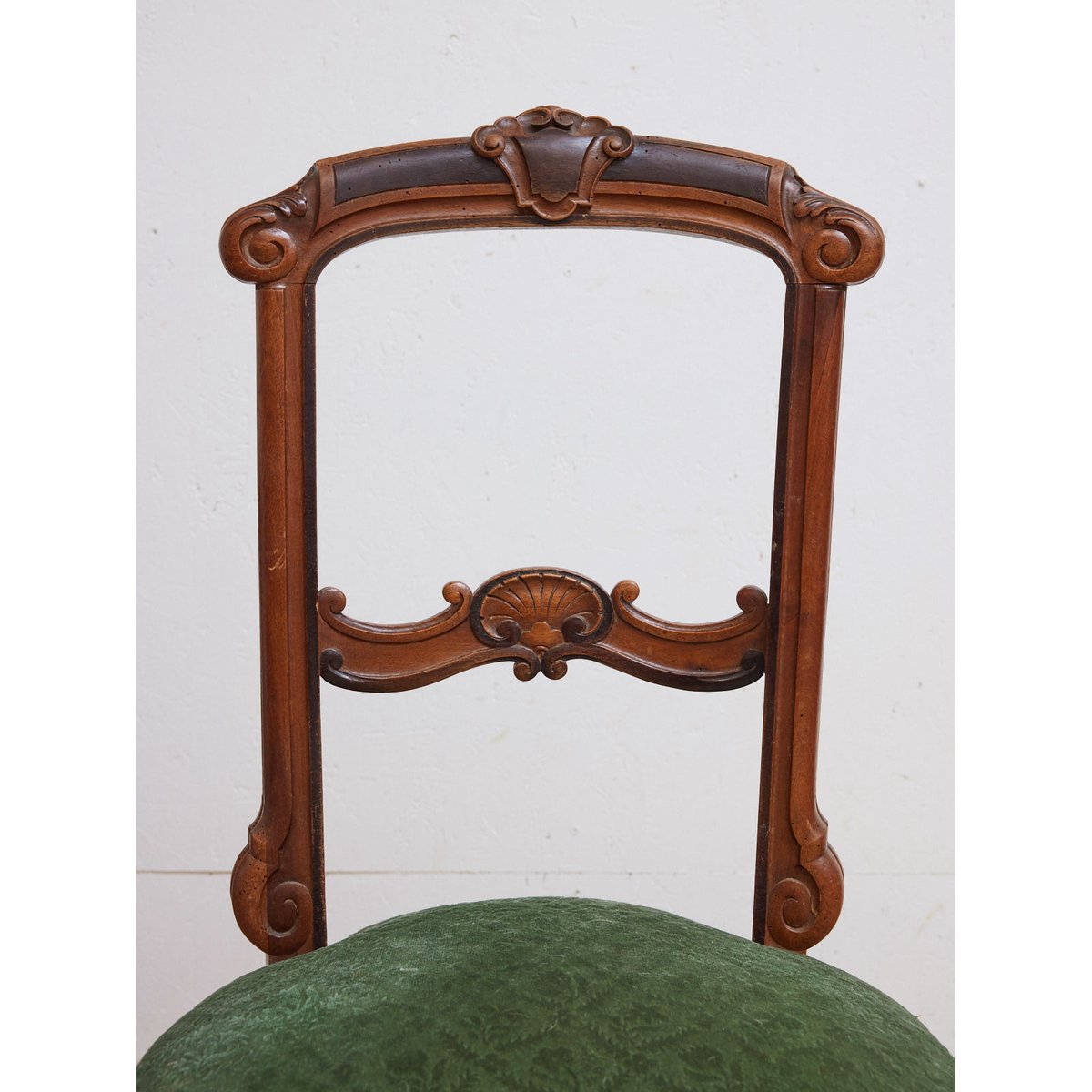 Paire de 2 chaises style Napoléon Claude N°1465 - Bon état bois clair, DEBONGOUT