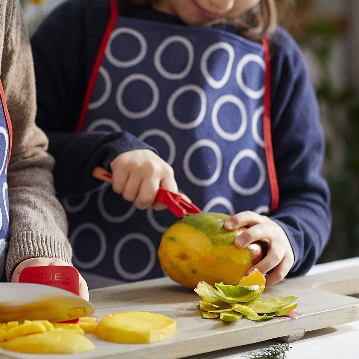 Eplucheur Le petit chef couleur unique, OPINEL