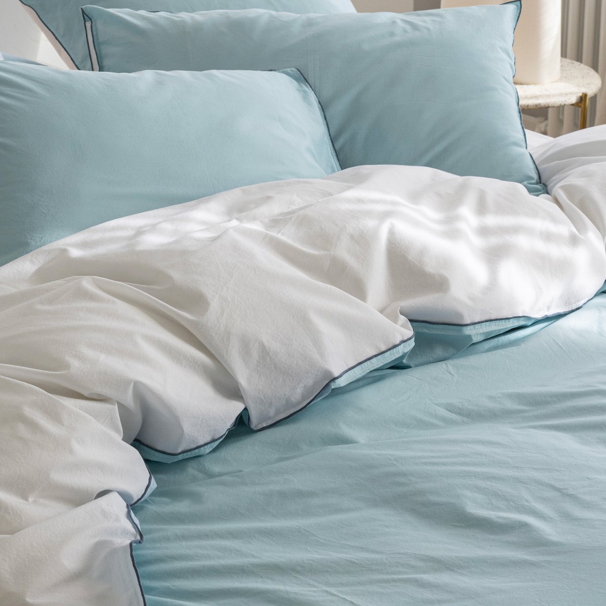 Housse de couette bicolore en percale de coton lavé, DOUCEUR LAVÉE blanc / bleu nordique, BLANC CERISE