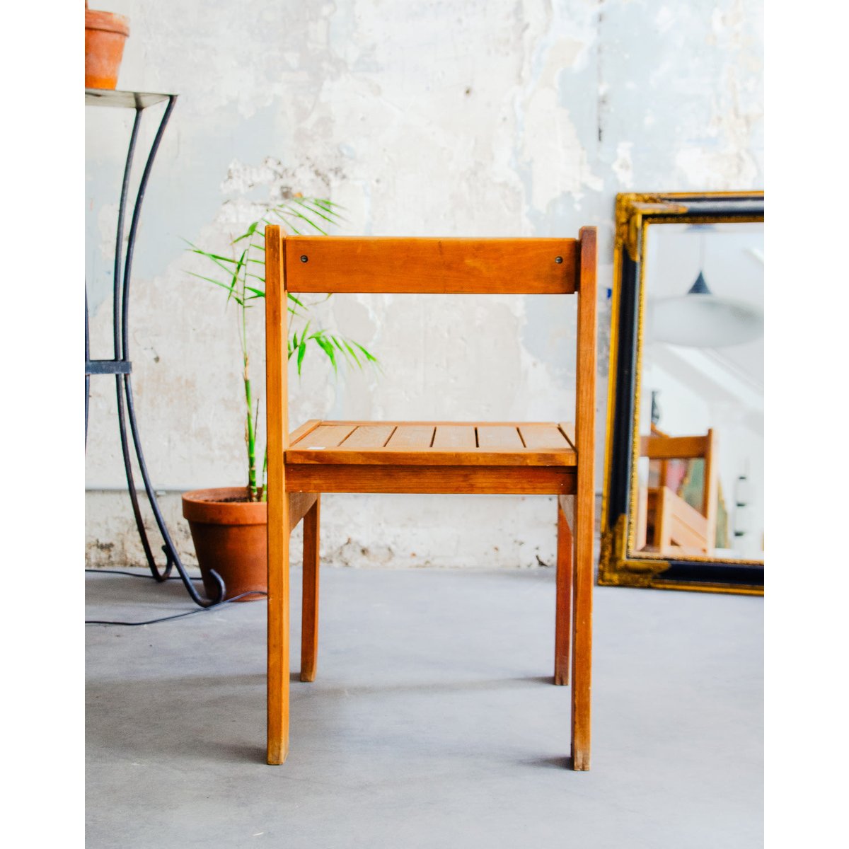 Chaise en bois clair Alma N°1538 - Bon état bois clair, DEBONGOUT