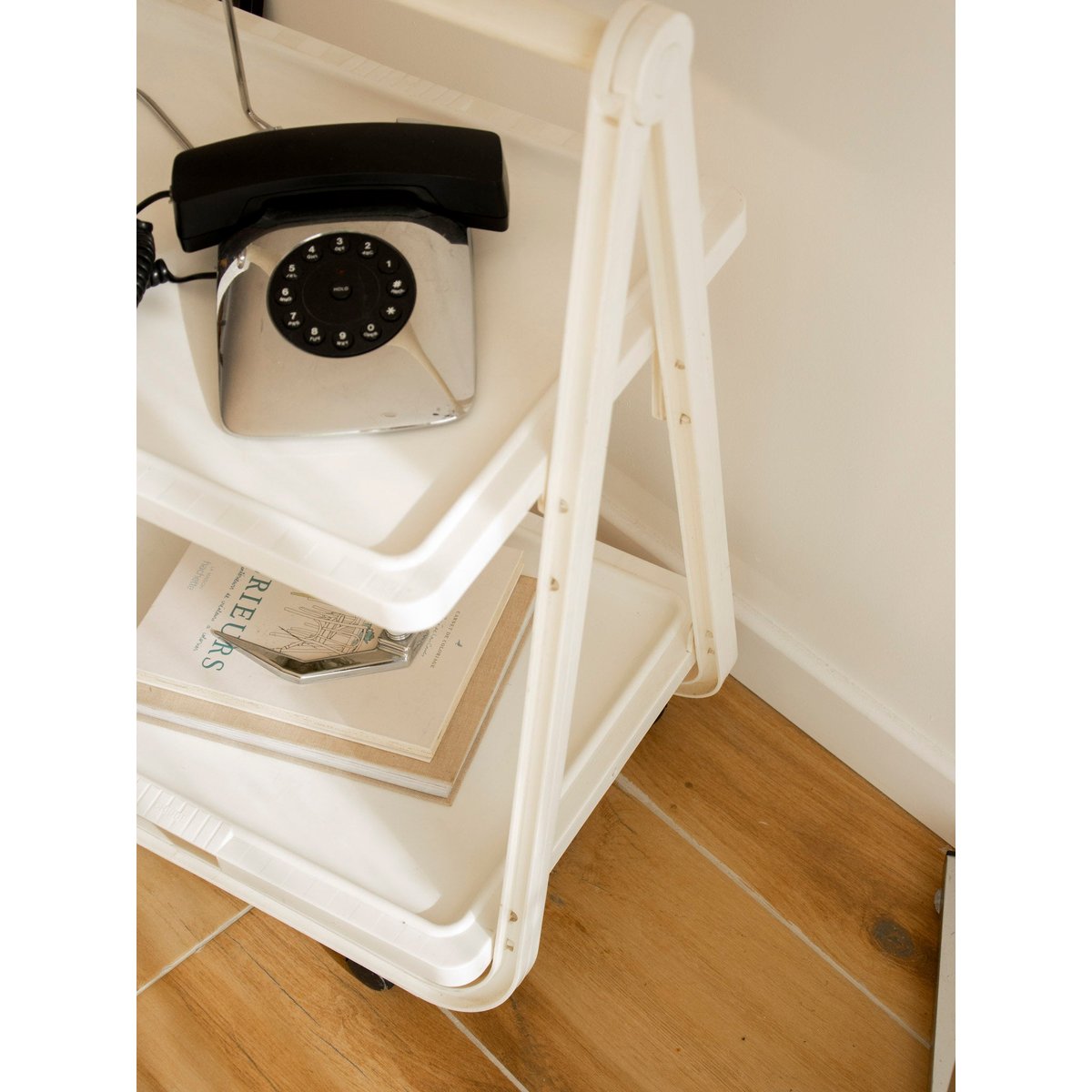 Desserte pliable en plastique blanc Anouk N°382 - Bon état blanc, DEBONGOUT