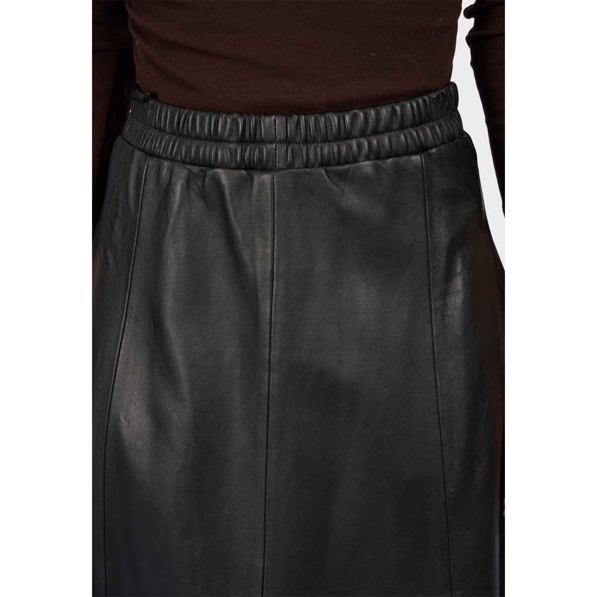 Jupe midi à taille élastiquée NAHEE noir, OAKWOOD