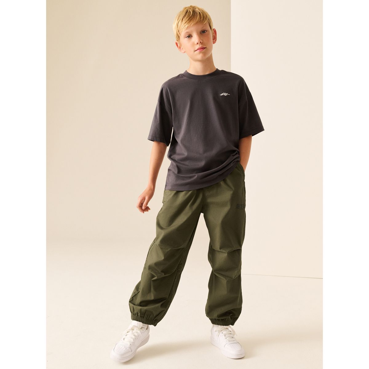Pantalon parachute ultra-large vert kaki, NEXT