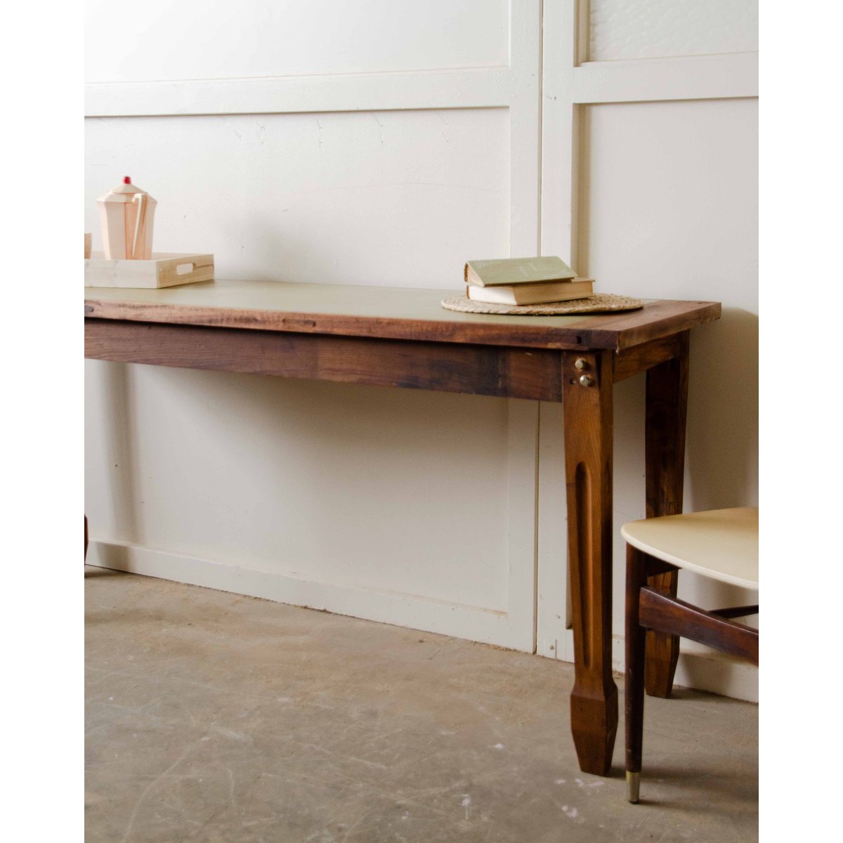 Table d'estaminet Romy N°1416 - Bon état bois foncé, DEBONGOUT