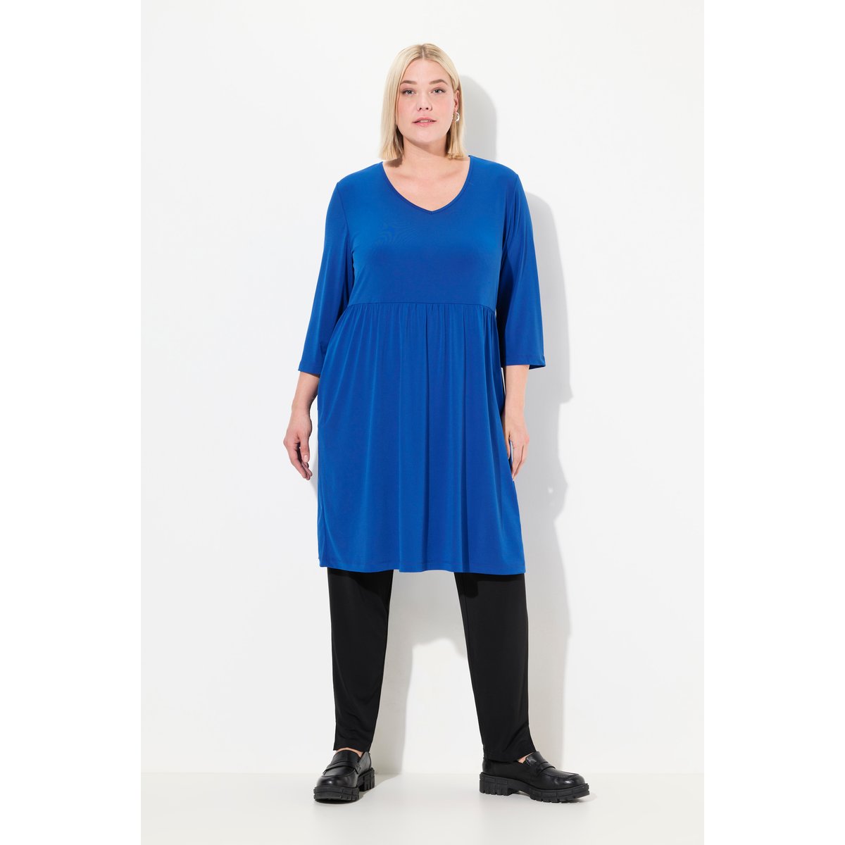 T-shirt long à col tunisien et manches 3/4. bleu cobalt, ULLA POPKEN