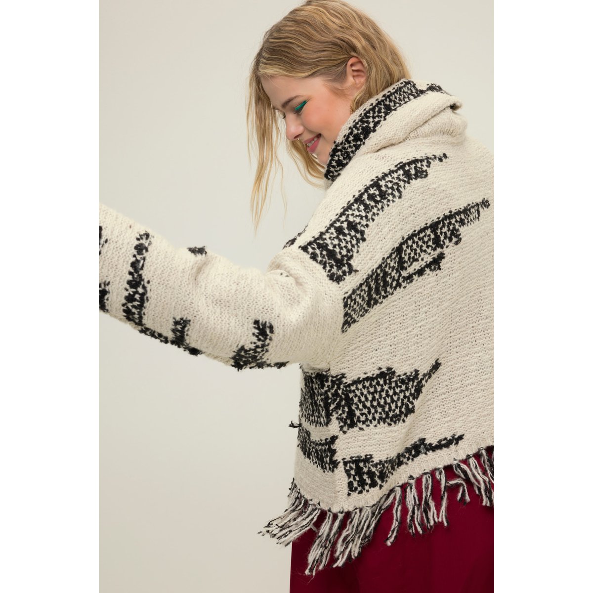 Pull à col roulé, oversized, maille Jacquard blanc cassé, STUDIO UNTOLD