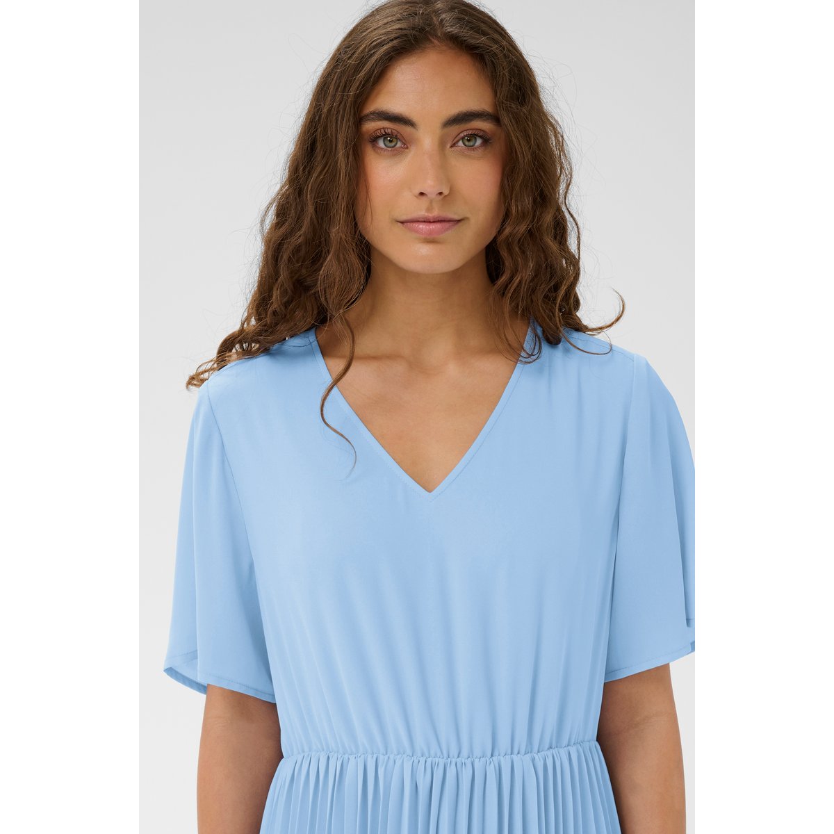 Robe bleu powder blue, CULTURE