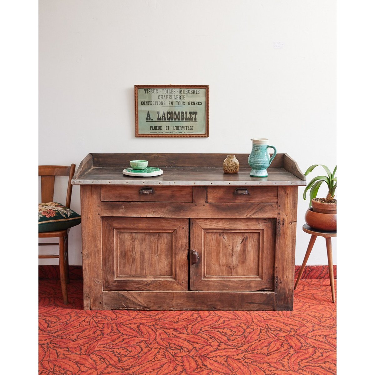 Buffet en bois Gilbert N°703 - Bon état bleu clair, DEBONGOUT
