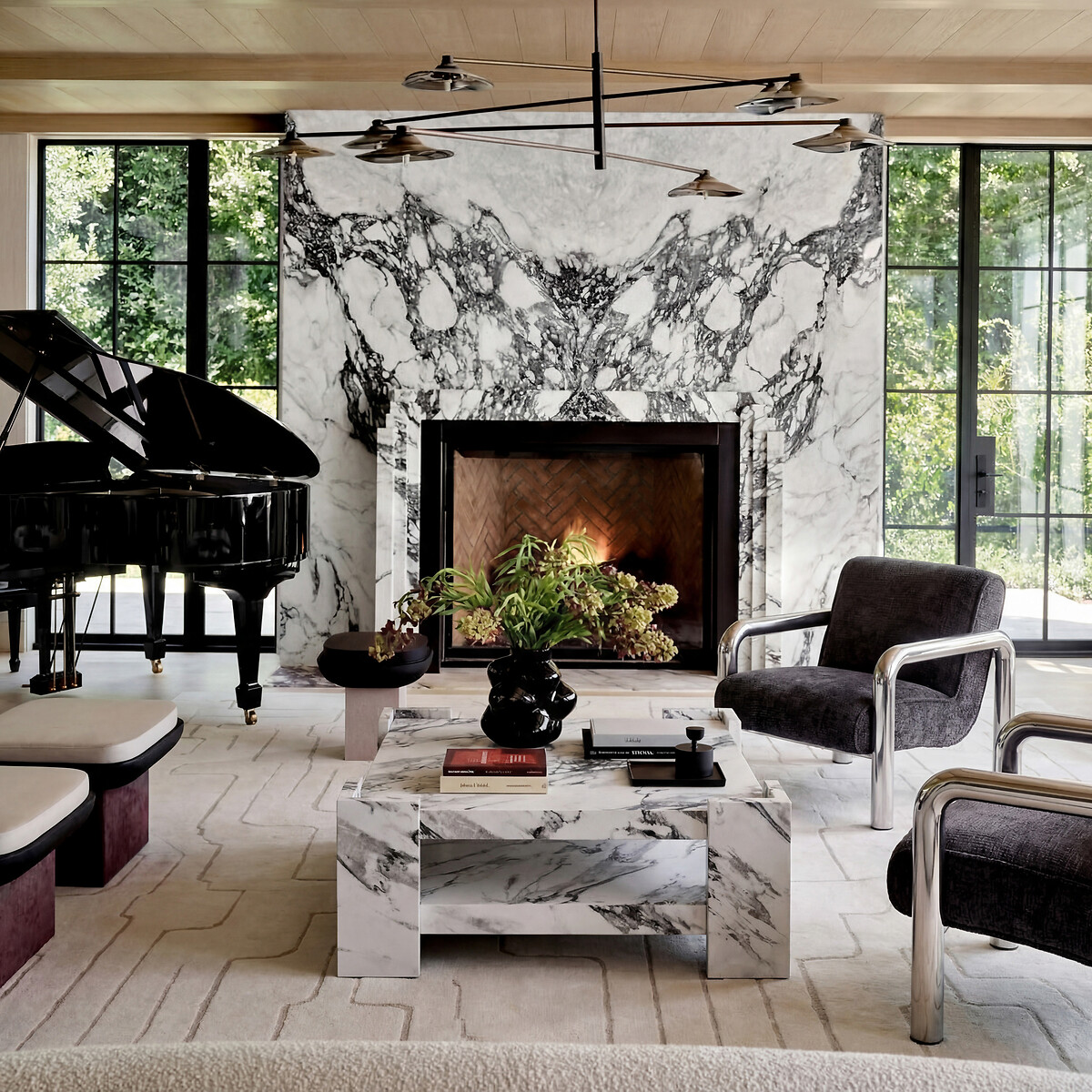Hendrix Curved Chrome Frame Upholstered Armchair black, ÉDITÉ
