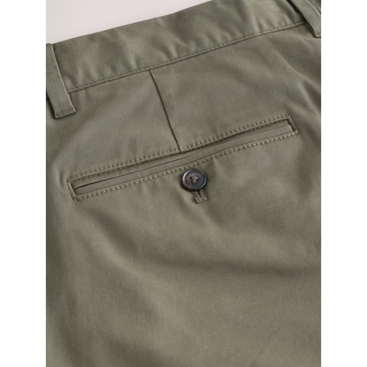Pantalon chino stretch en coton majoritaire vert kaki, NEXT