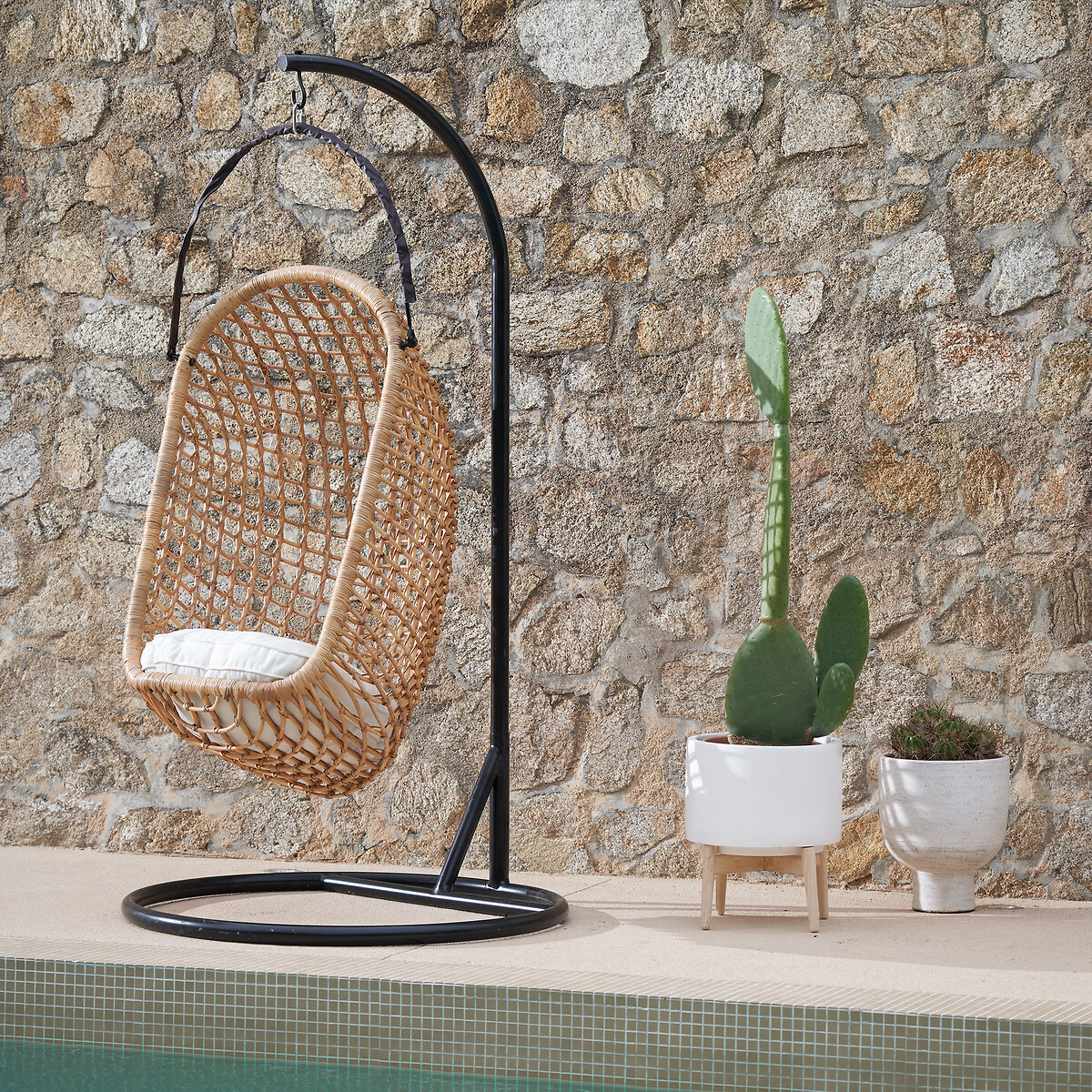 Florian Ceramic Planter white, AM.PM