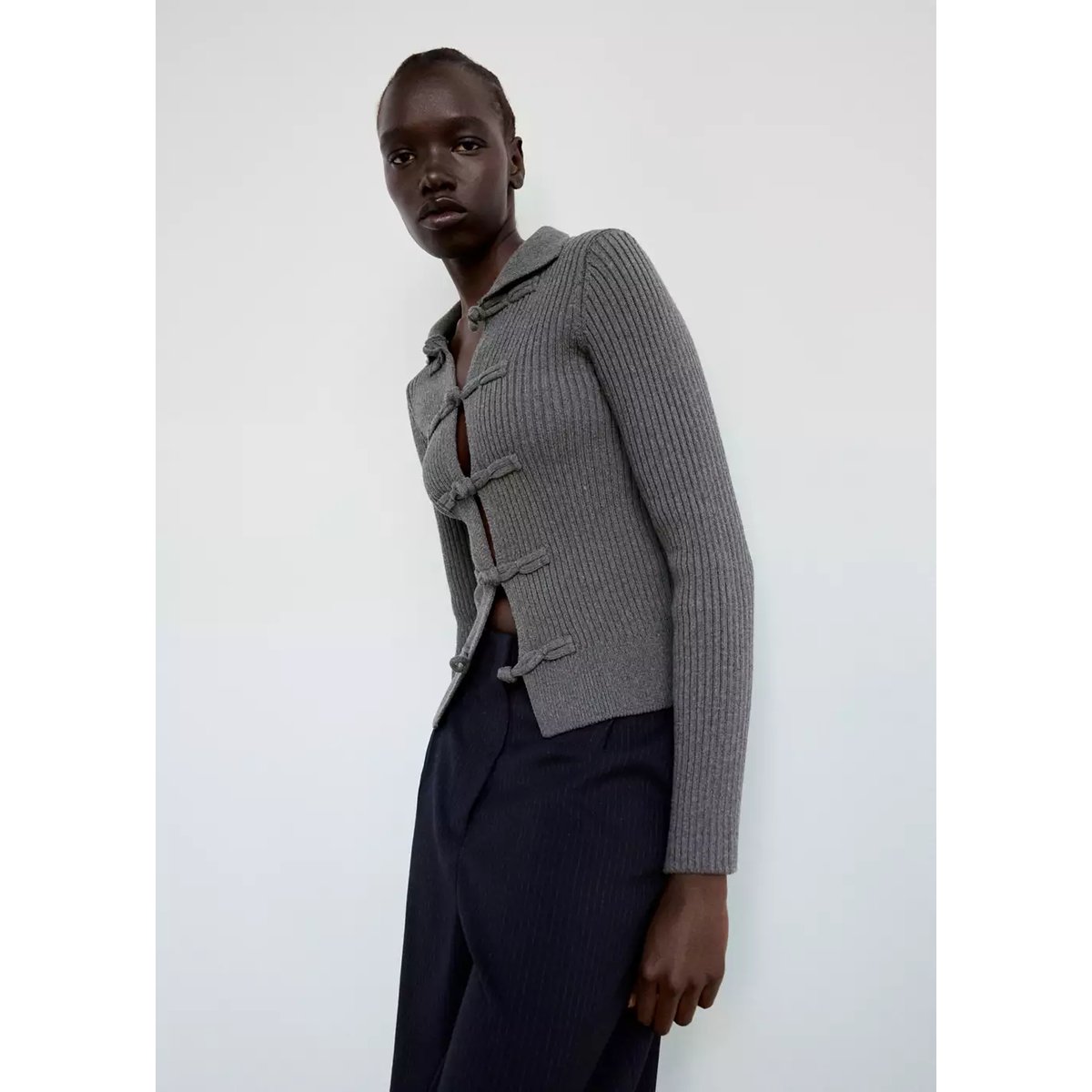 Gilet côtelé à brandebourgs gris, MANGO