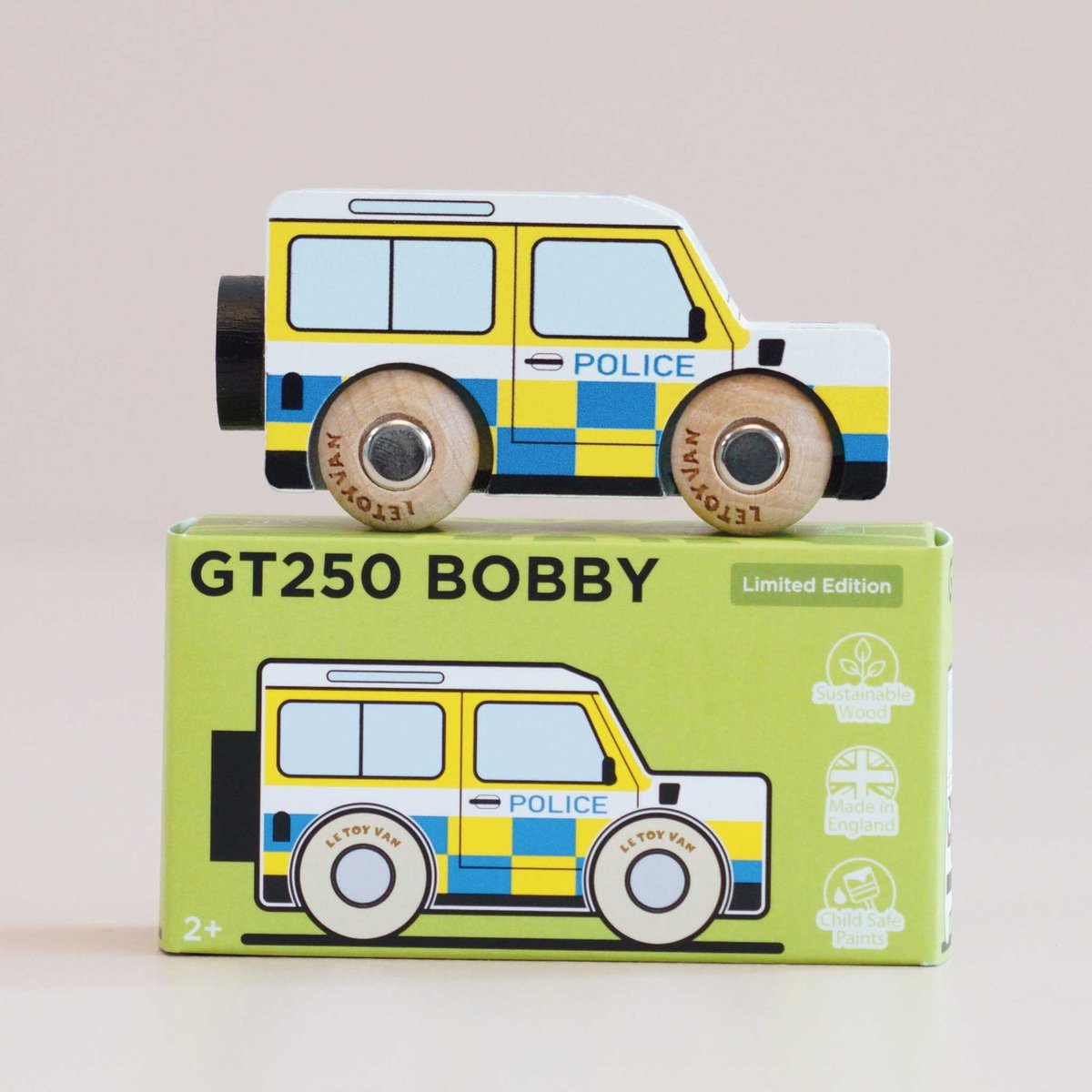 Voiture Bobby No 40 blanc, LE TOY VAN