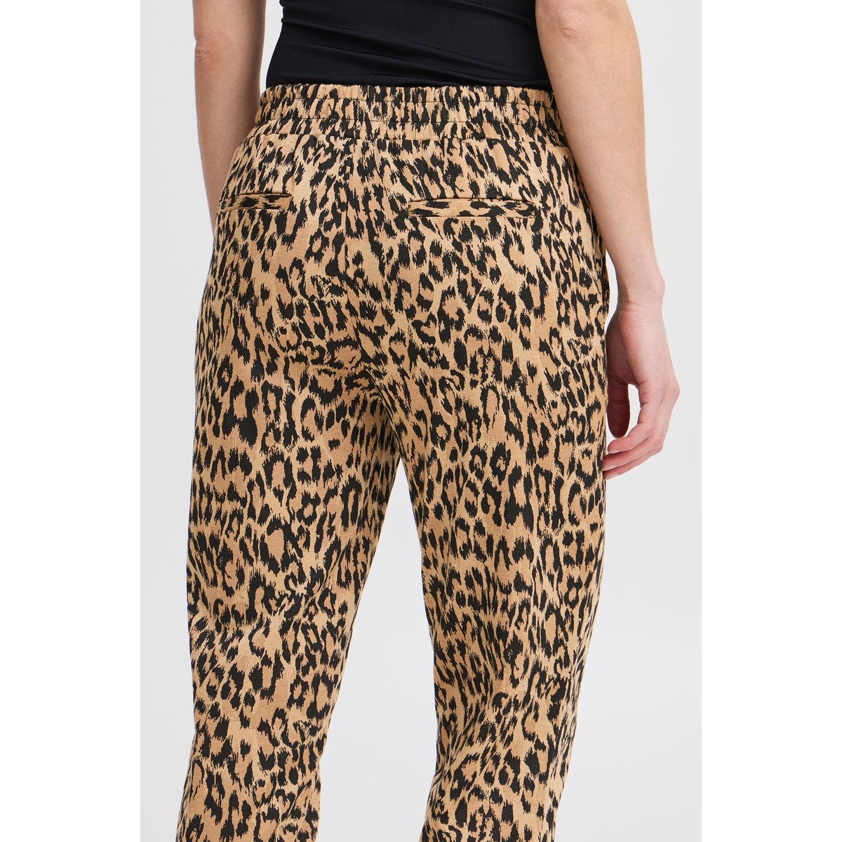 Pantalon slim à jambe fuselée natural leo jacquard, ICHI
