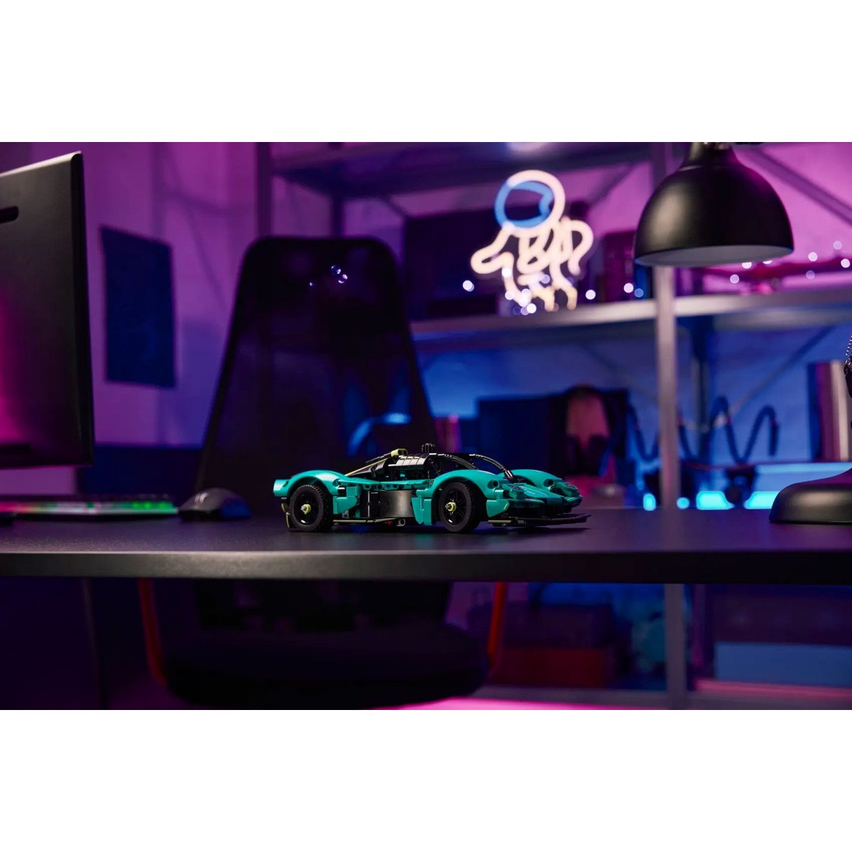 LEGO Technic Aston Martin Valkyrie 42208 - Modèle de voiture dynamique pour enfants multicolore, LEGO