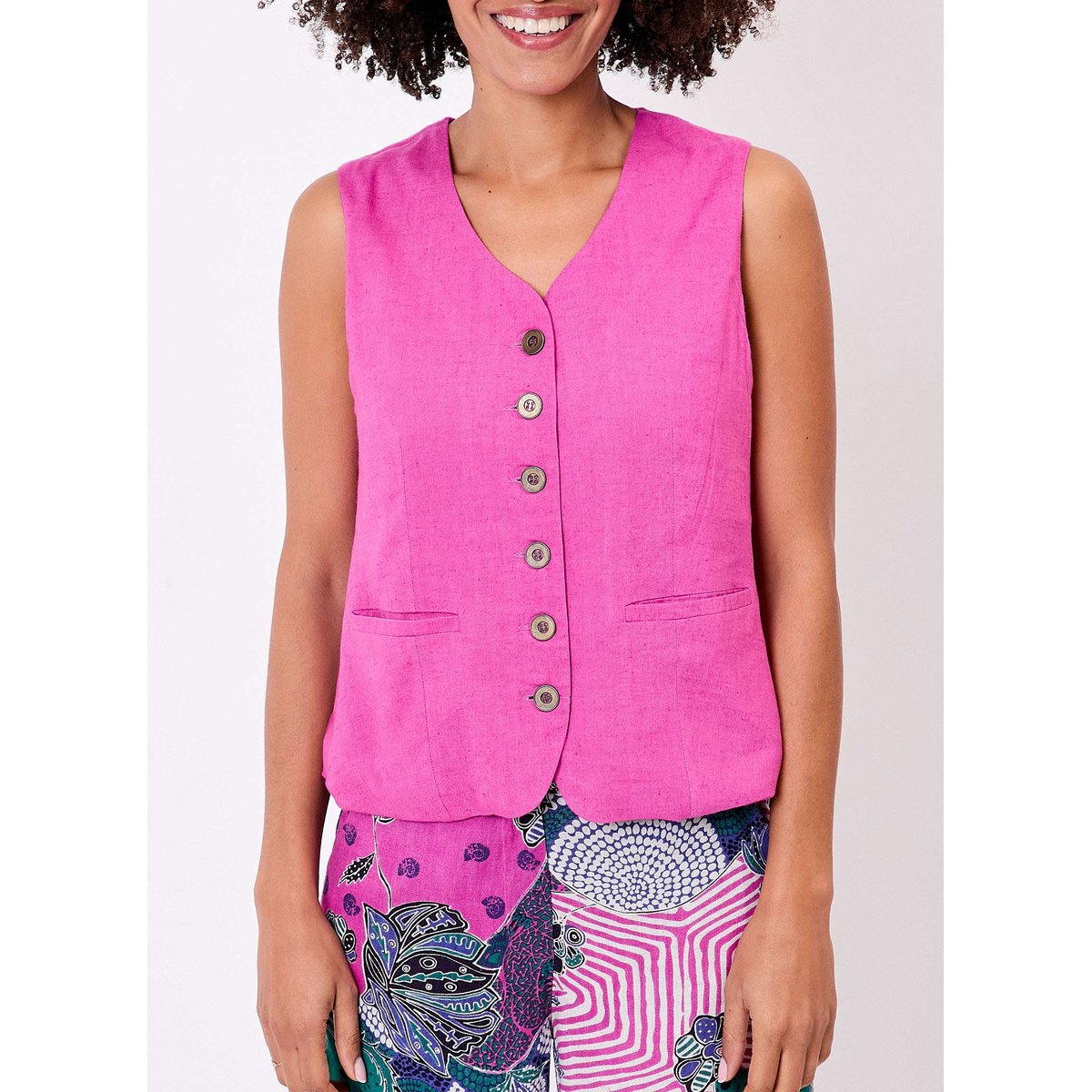 Gilet de costume fluide QUINGA rose dahlias, LA FIANCÉE
