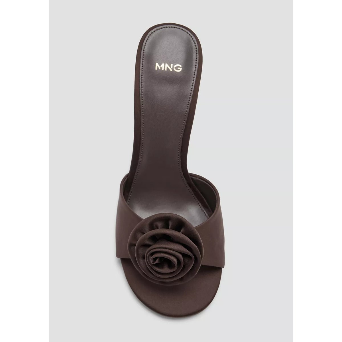 Sandales satinées maxi fleur chocolat, MANGO