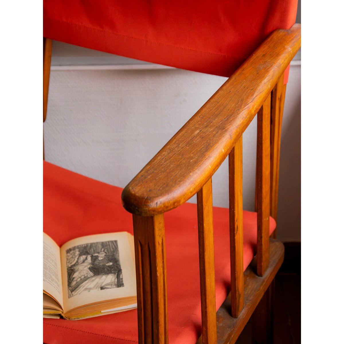Fauteuil de lecture et de détente Ernest N°1622 - Bon état rouge, DEBONGOUT