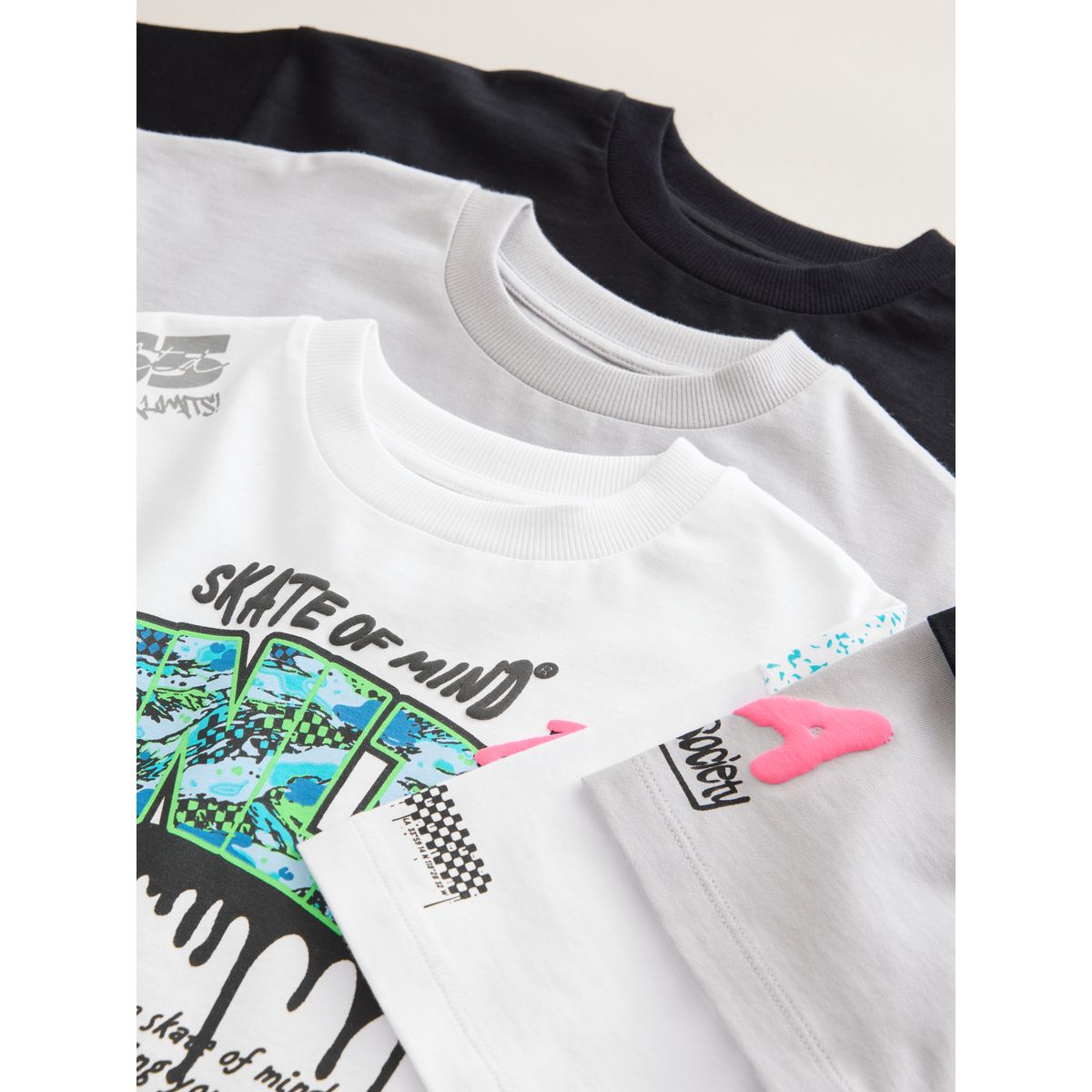 T-shirt standard à imprimé, lot de 3 blanc/noir/gris, NEXT