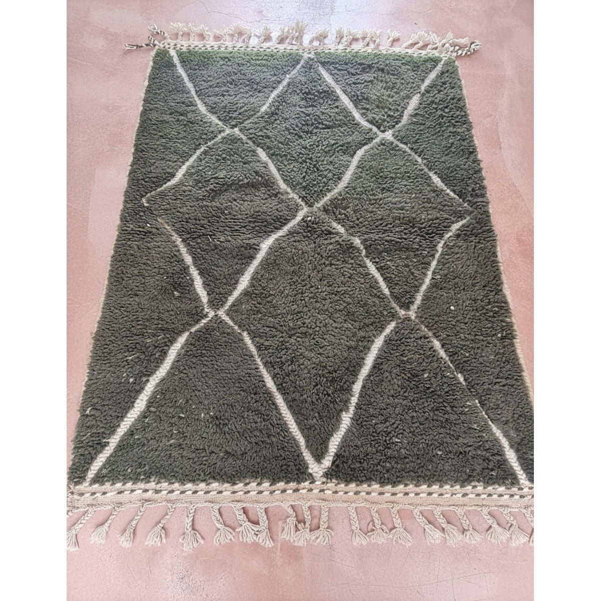 Tapis berbère marocain pure laine vert naturel, AFK LIVING